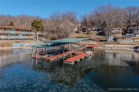 41 Landscape Ln, Camdenton, MO 65020