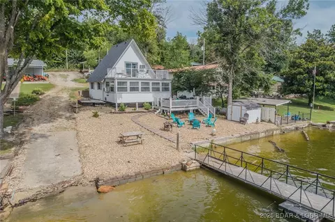 672 Fowlers Point Rd, Camdenton, MO 65020