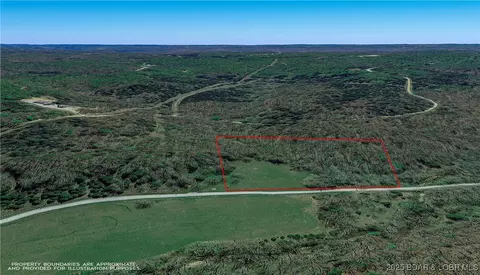 lot Apt 3892 Neuharth Cir, Edwards, MO 65326