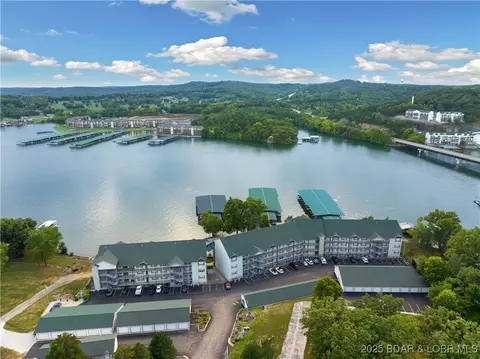 55 Cedar Green Ln #2C, Camdenton, MO 65020