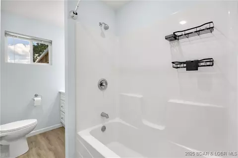 Bath - 50 Hazel St, Camdenton, MO 65020 photo 2 of 2