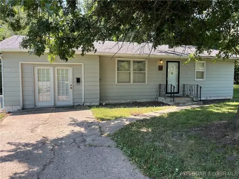 200 Vine St, Stover, MO 65078 photo 1
