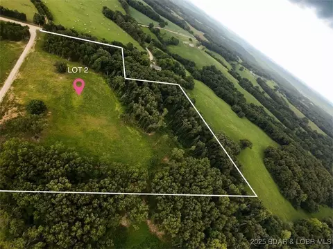 2 Greystone Road, Eldon, MO 65026