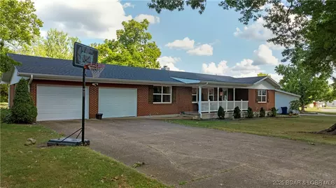 416 N Aurora St, Eldon, MO 65026 photo 1