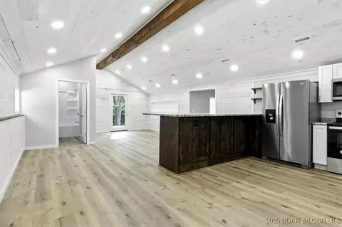 126 Honeysuckle Rd, Eldon, MO 65026 photo 1
