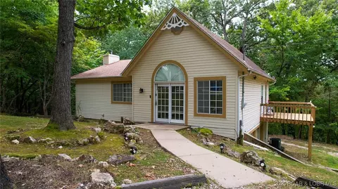 73 Wilmore Rd, Lake Ozark, MO 65049