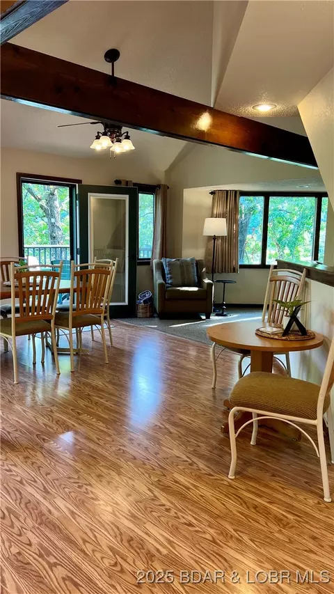 4194 Holiday Shores Ln #18, Osage Beach, MO 65065