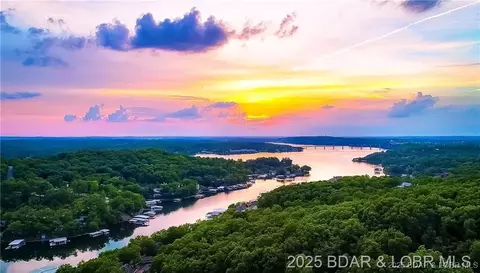 4194 Holiday Shores Ln #18, Osage Beach, MO 65065