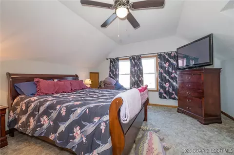 Bedroom - 30857 Berry Rd, Stover, MO 65078 photo 4 of 6