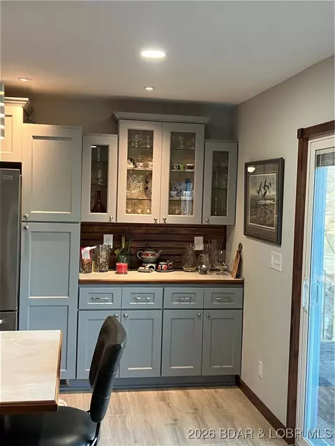 Kitchen - 30857 Berry Rd, Stover, MO 65078 photo 5 of 6
