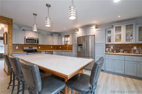 Kitchen - 30857 Berry Rd, Stover, MO 65078 photo 3 of 6