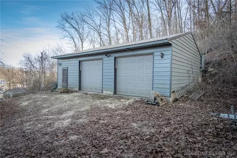 30857 Berry Rd, Stover, MO 65078