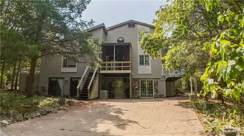 32632 Matsushita Pl, Edwards, MO 65326