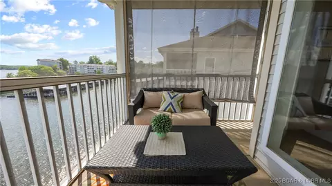 Exterior - 492 Regatta Bay Dr #4E, Lake Ozark, MO 65049 photo 4 of 9