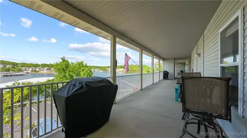 Exterior - 492 Regatta Bay Dr #4E, Lake Ozark, MO 65049 photo 7 of 9