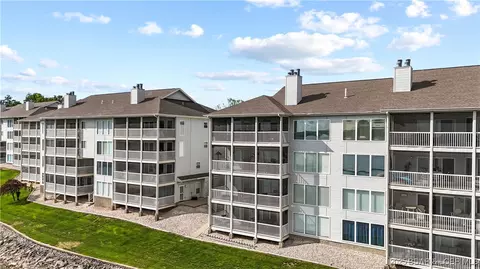 Other - 492 Regatta Bay Dr #4E, Lake Ozark, MO 65049 photo 9 of 11