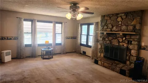 Living - 29551 Stoney Oak Dr, Gravois Mills, MO 65037 photo 1 of 3