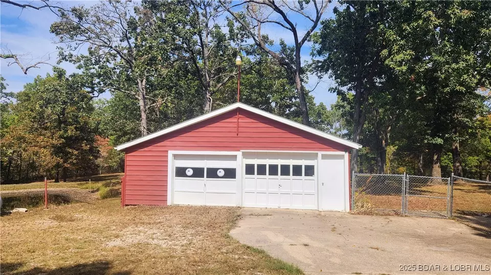 Exterior - 29551 Stoney Oak Dr, Gravois Mills, MO 65037 photo 5 of 9