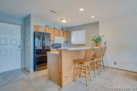 2500 Bay Point Ln #121, Osage Beach, MO 65065