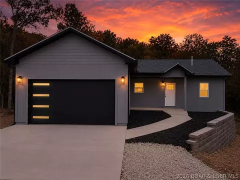 106 Mayerling Dr, Gravois Mills, MO 65037