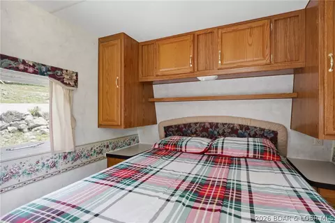 Bedroom - 52 Random Rd, Edwards, MO 65326 photo 5 of 5