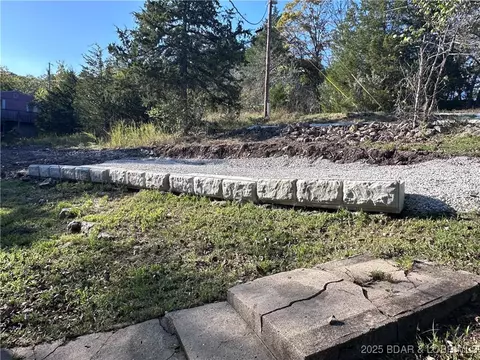 Exterior - 52 Random Rd, Edwards, MO 65326 photo 6 of 8