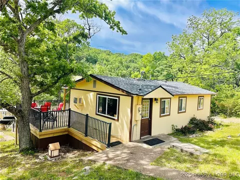 52 Random Rd, Edwards, MO 65326