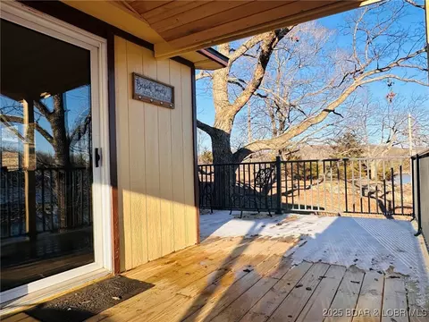 Exterior - 52 Random Rd, Edwards, MO 65326 photo 4 of 8