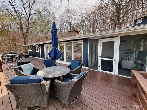 217 Lucky Strike Rd, Sunrise Beach, MO 65079