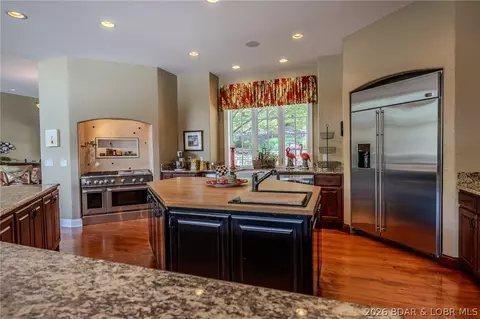 Kitchen - 4650 Windsor Dr, Osage Beach, MO 65065 photo 1 of 6