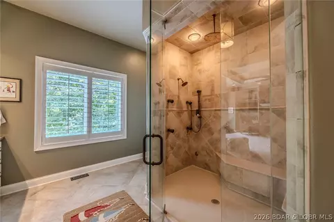 Bath - 4650 Windsor Dr, Osage Beach, MO 65065 photo 2 of 8