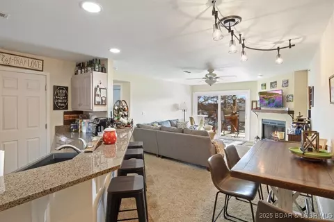 222 Park Place Ln #2C, Kaiser, MO 65047 photo 1