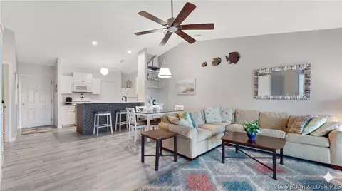 98 Jonathan Dr #4E, Lake Ozark, MO 65049