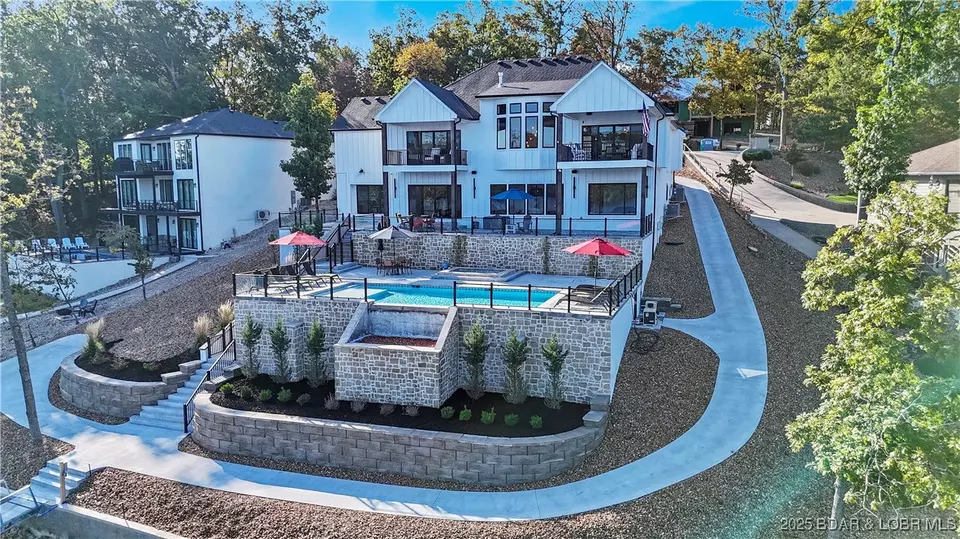 Exterior - 1603 Grand View Dr, Sunrise Beach, MO 65079 photo 9 of 11