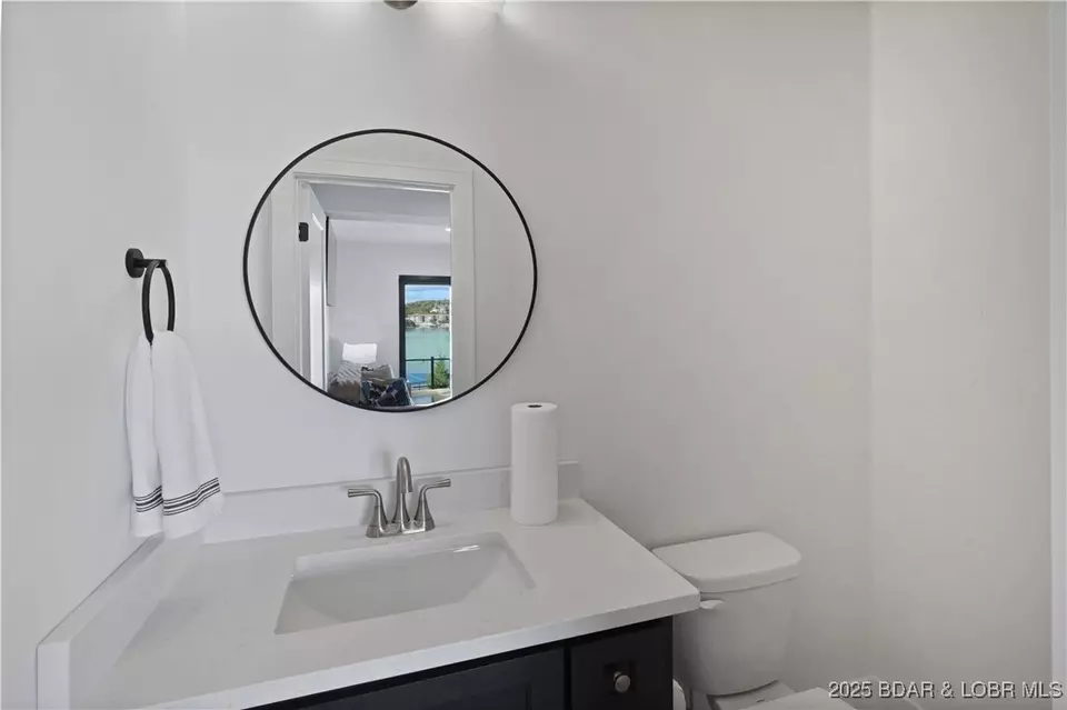 Bath - 1603 Grand View Dr, Sunrise Beach, MO 65079 photo 6 of 8