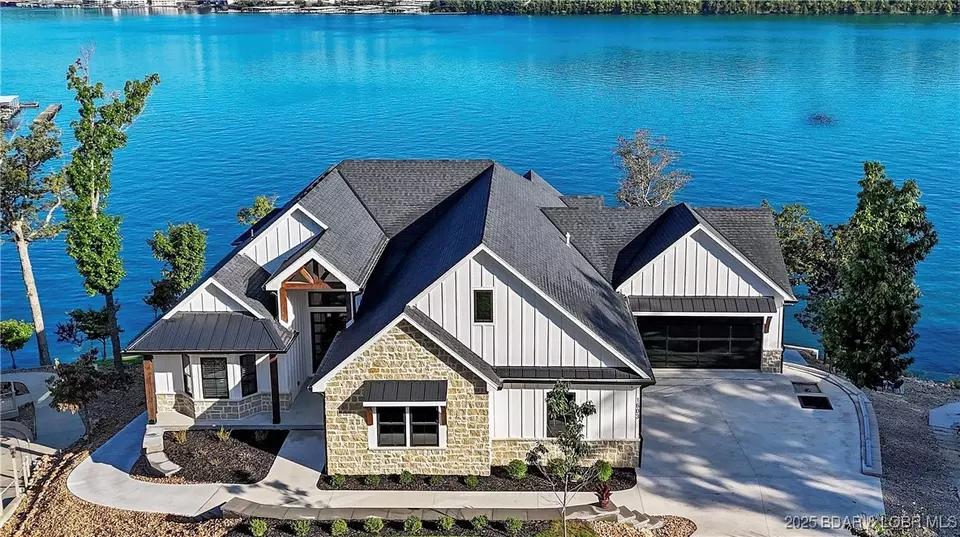 Exterior - 1603 Grand View Dr, Sunrise Beach, MO 65079 photo 2 of 11
