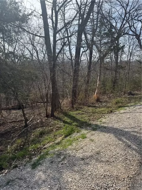 lot979 Bobcat, Four Seasons, MO 65049