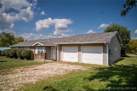 18 Chippewa Dr, Eldon, MO 65026 photo 1