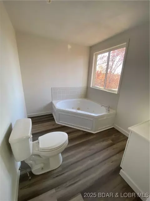 Bath - 10 Legacy Ln E, Sunrise Beach, MO 65079 photo 1 of 1