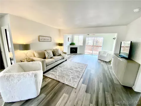 Living - 10 Legacy Ln E, Sunrise Beach, MO 65079 photo 2 of 6