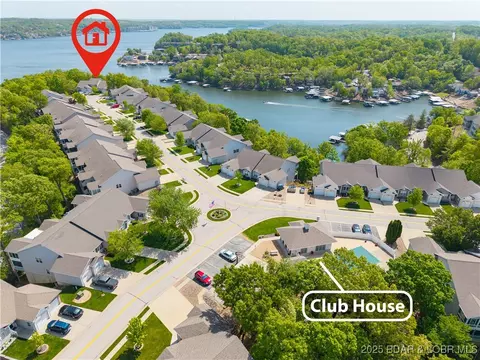 438 Grandview Dr, Lake Ozark, MO 65049