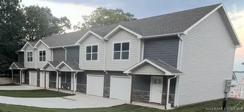 43 Cool Water Ln, Linn Creek, MO 65052