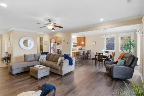5320 Mystic Bay Dr #709, Osage Beach, MO 65065