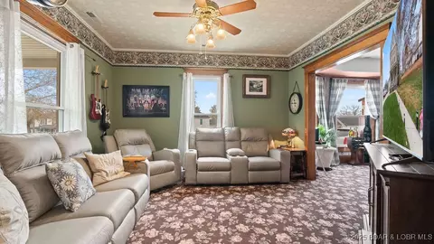 Living - 207 Franklin Ave, Eldon, MO 65026 photo 1 of 2