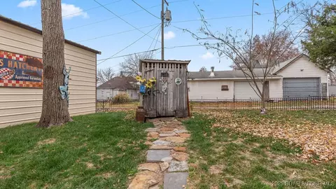 Exterior - 207 Franklin Ave, Eldon, MO 65026 photo 6 of 9