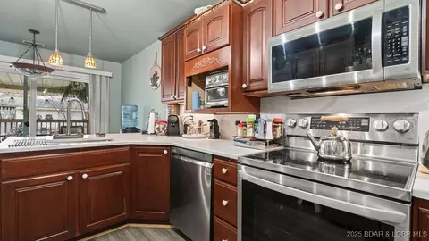 Kitchen - 207 Franklin Ave, Eldon, MO 65026 photo 2 of 7