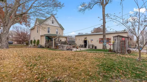 Exterior - 207 Franklin Ave, Eldon, MO 65026 photo 8 of 9