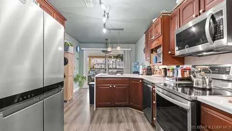 Kitchen - 207 Franklin Ave, Eldon, MO 65026 photo 5 of 7