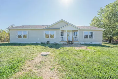 1123 Woodland Dr, Eldon, MO 65026 photo 1