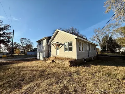 Other - 205 5th St, Stover, MO 65078 photo 4 of 4